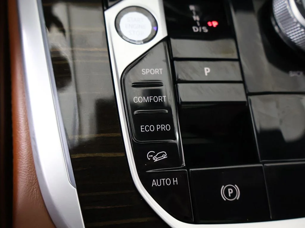 Used 2023 Alpine White BMW xDrive40i image 69