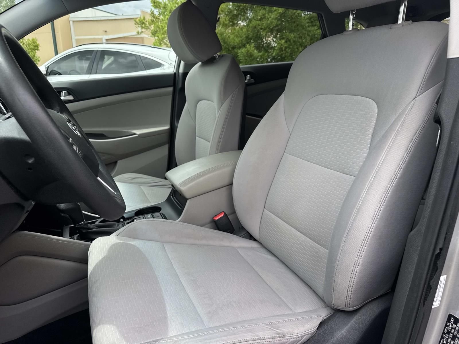 Used 2021 Silver Hyundai Value image 17