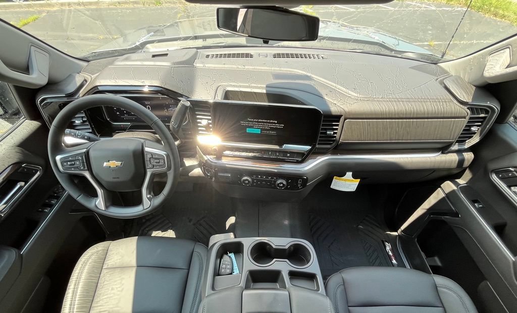 New 2026 Sterling Gray Metallic Chevrolet LT image 9
