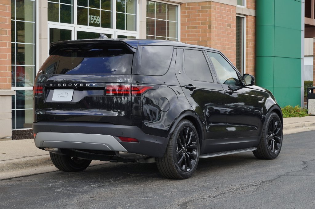 New 2026 Santorini Black Land Rover S image 6