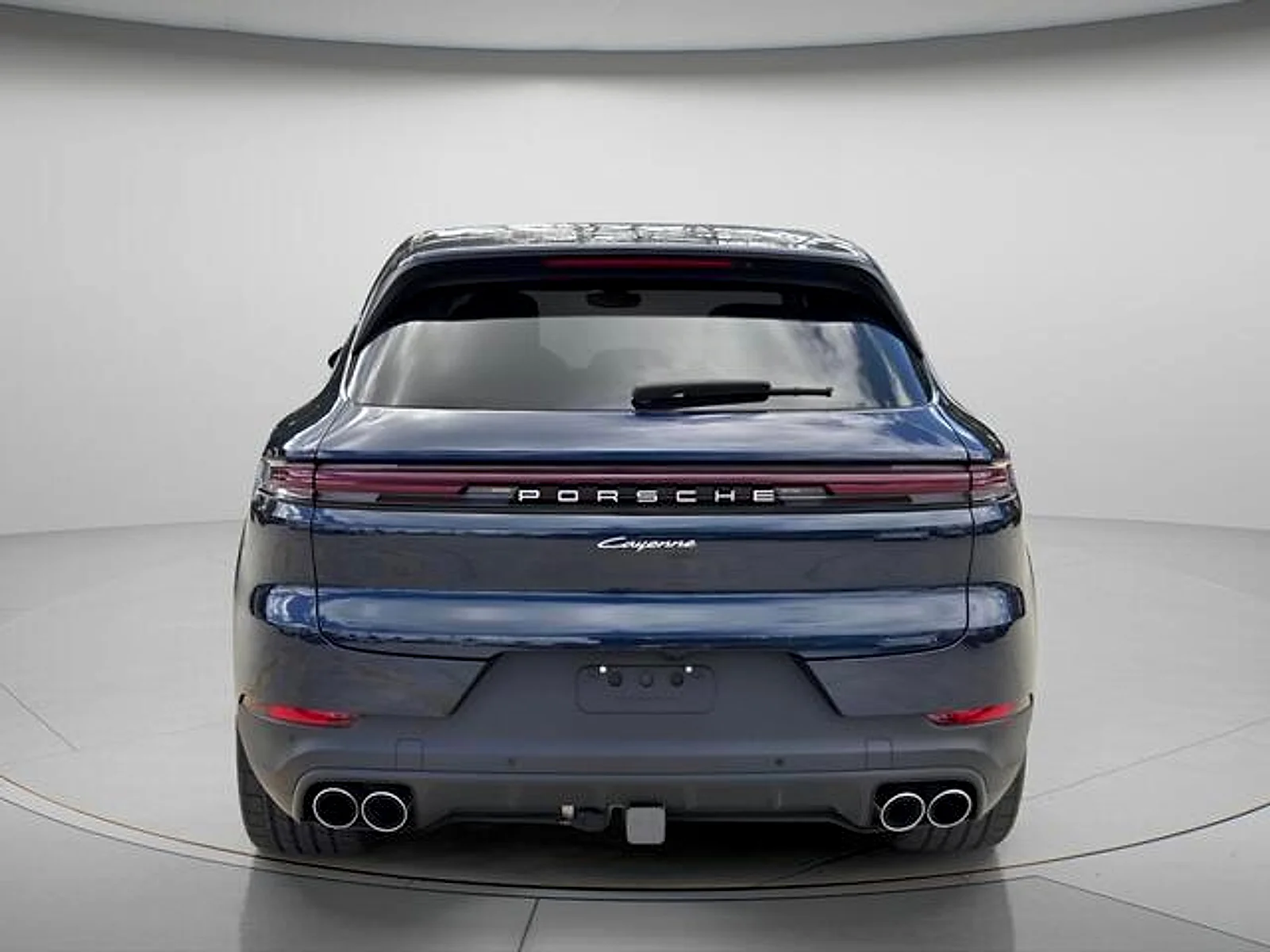 Used 2025  Porsche  image 5