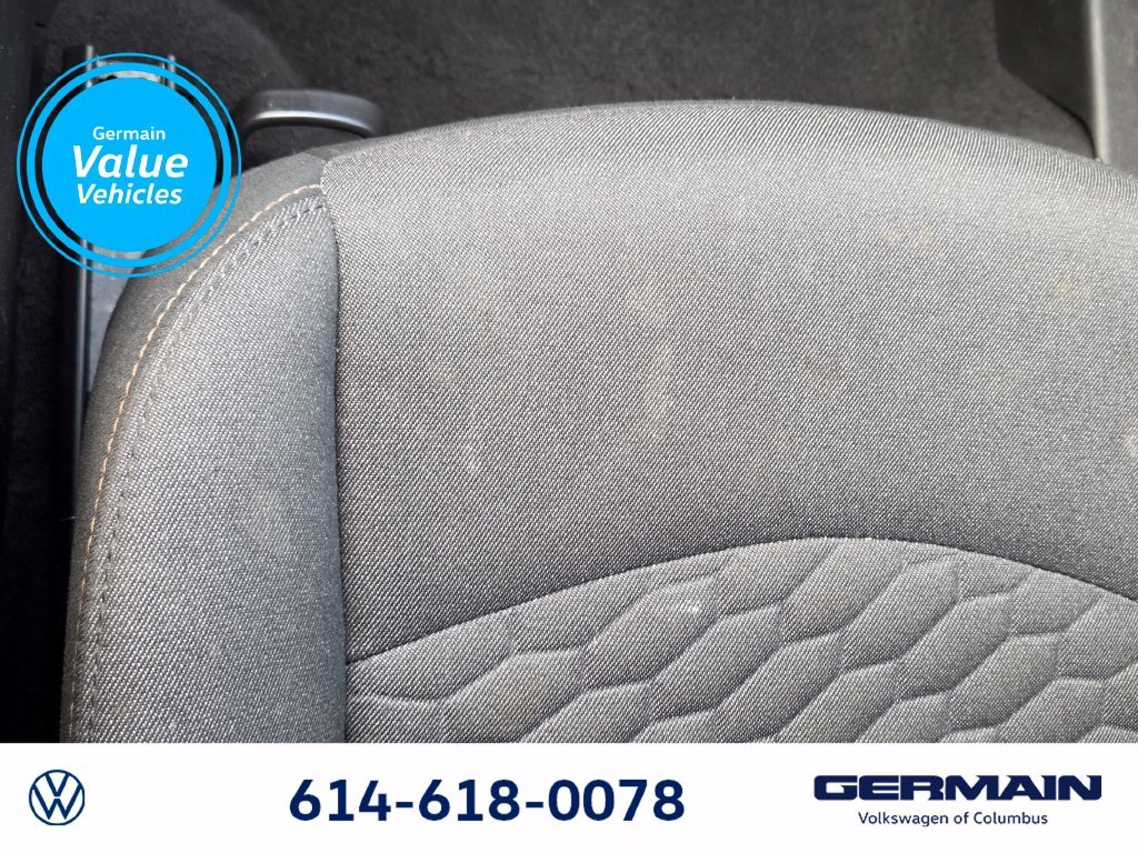 Used 2020 Summit White Chevrolet LT image 25
