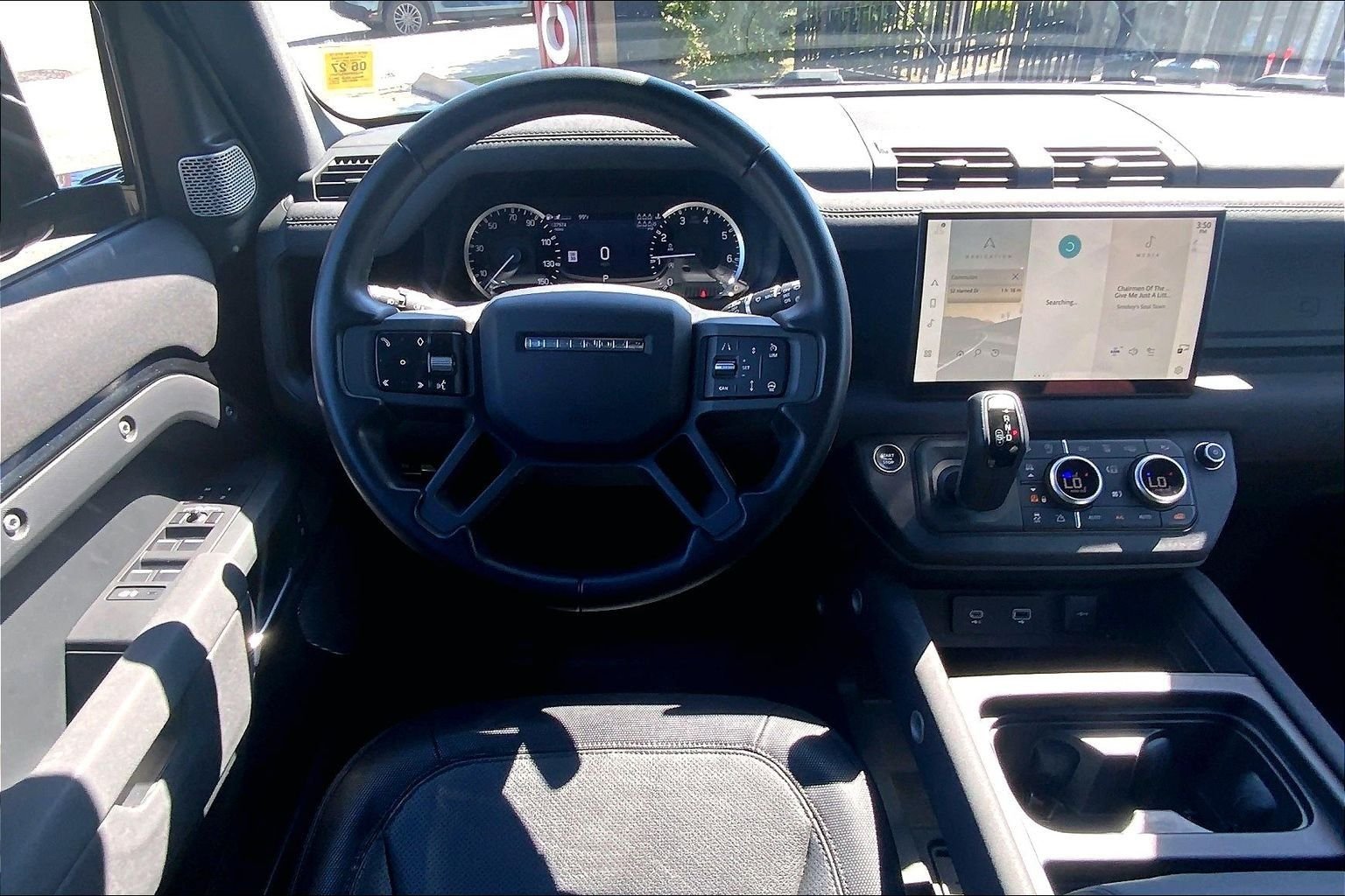 Used 2023 Santorini Black Metallic Land Rover X-Dynamic SE image 5