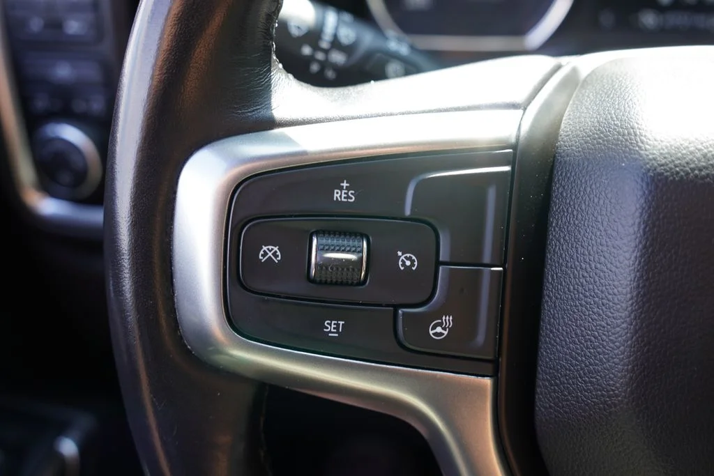 Used 2019 Silver Ice Metallic Chevrolet LT image 34