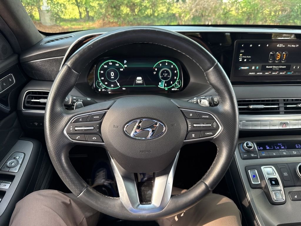 Used 2022 White Hyundai Calligraphy image 33