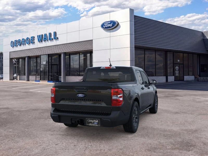 New 2026 Shadow Black Ford XLT image 32