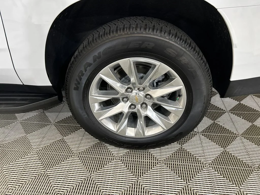 Used 2024 Summit White Chevrolet Premier image 10