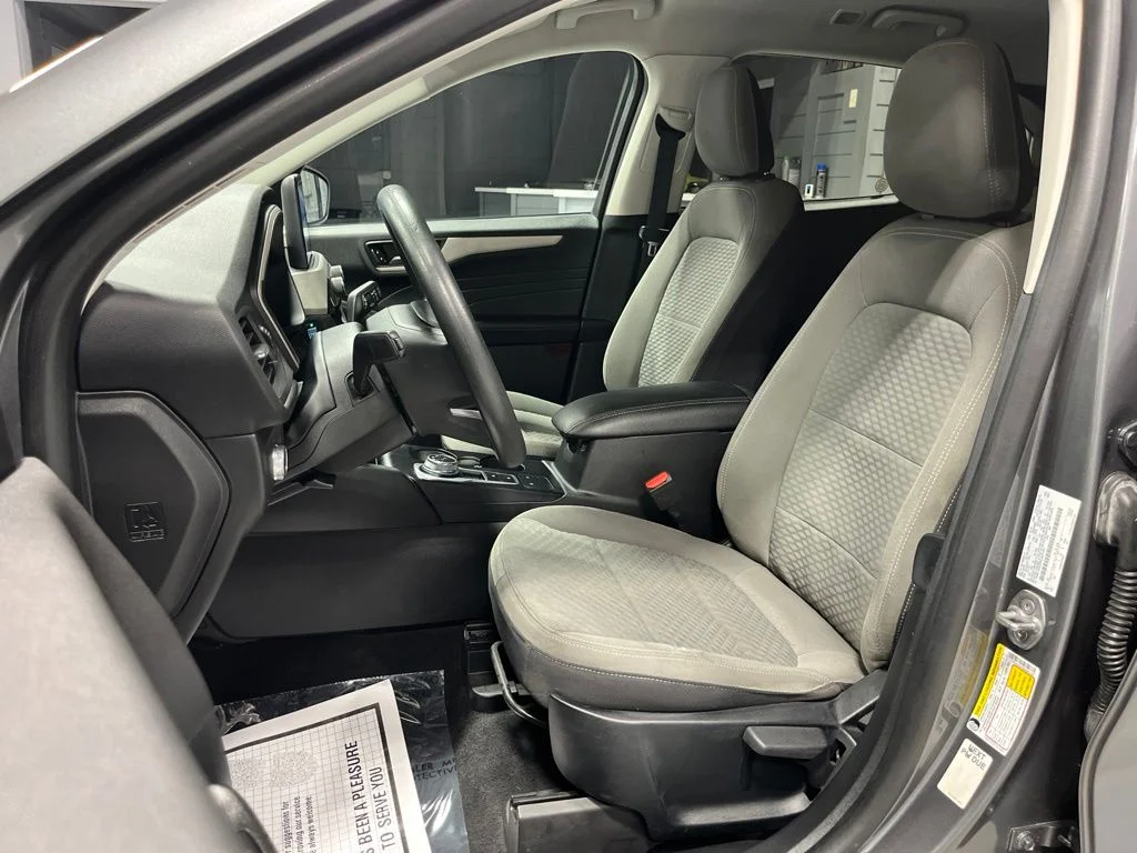 Used 2022 Gray Metallic Ford SE image 12