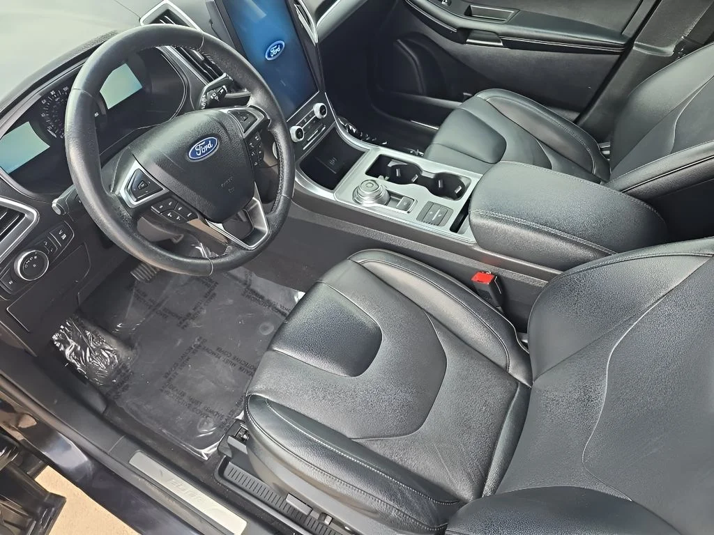 Used 2022 Black Ford Titanium image 9