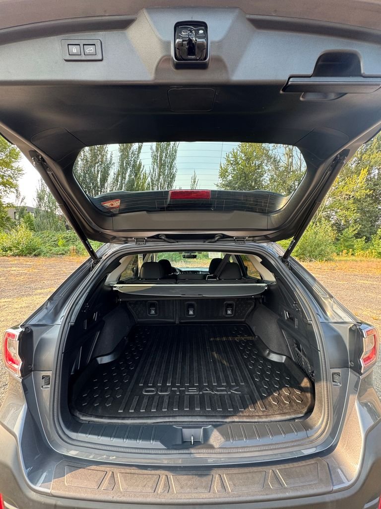 Used 2021 Magnetite Gray Metallic Subaru Premium image 9