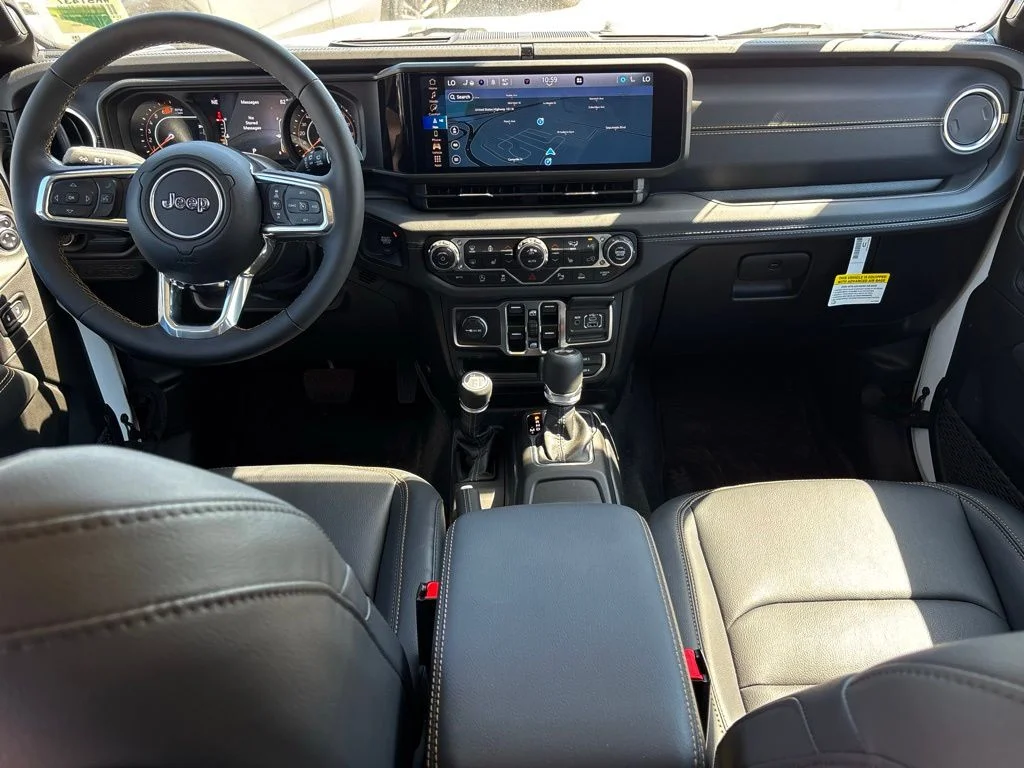 2025 Jeep Wrangler 4-Door Sahara - Photo 12