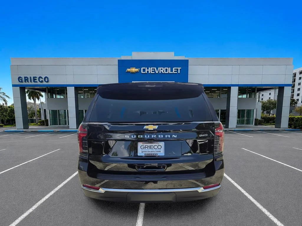 2026 Chevrolet Suburban LS - Photo 10