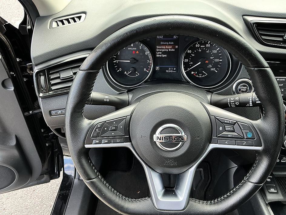 Used 2021 Magnetic Black Pearl Nissan SL image 15