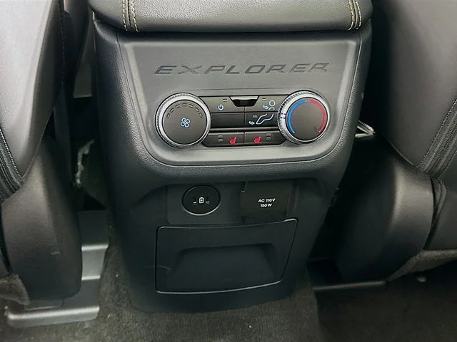 New 2026 White Ford Tremor image 13