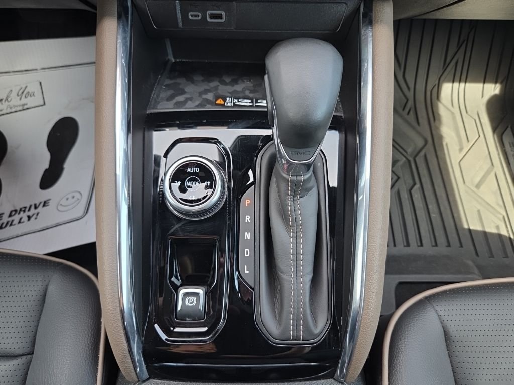 Used 2025 Black GMC Denali image 40
