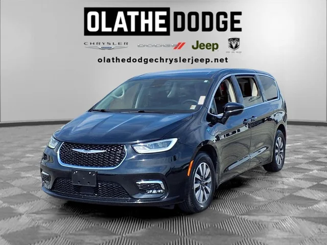 2024 Chrysler Pacifica Hybrid Select