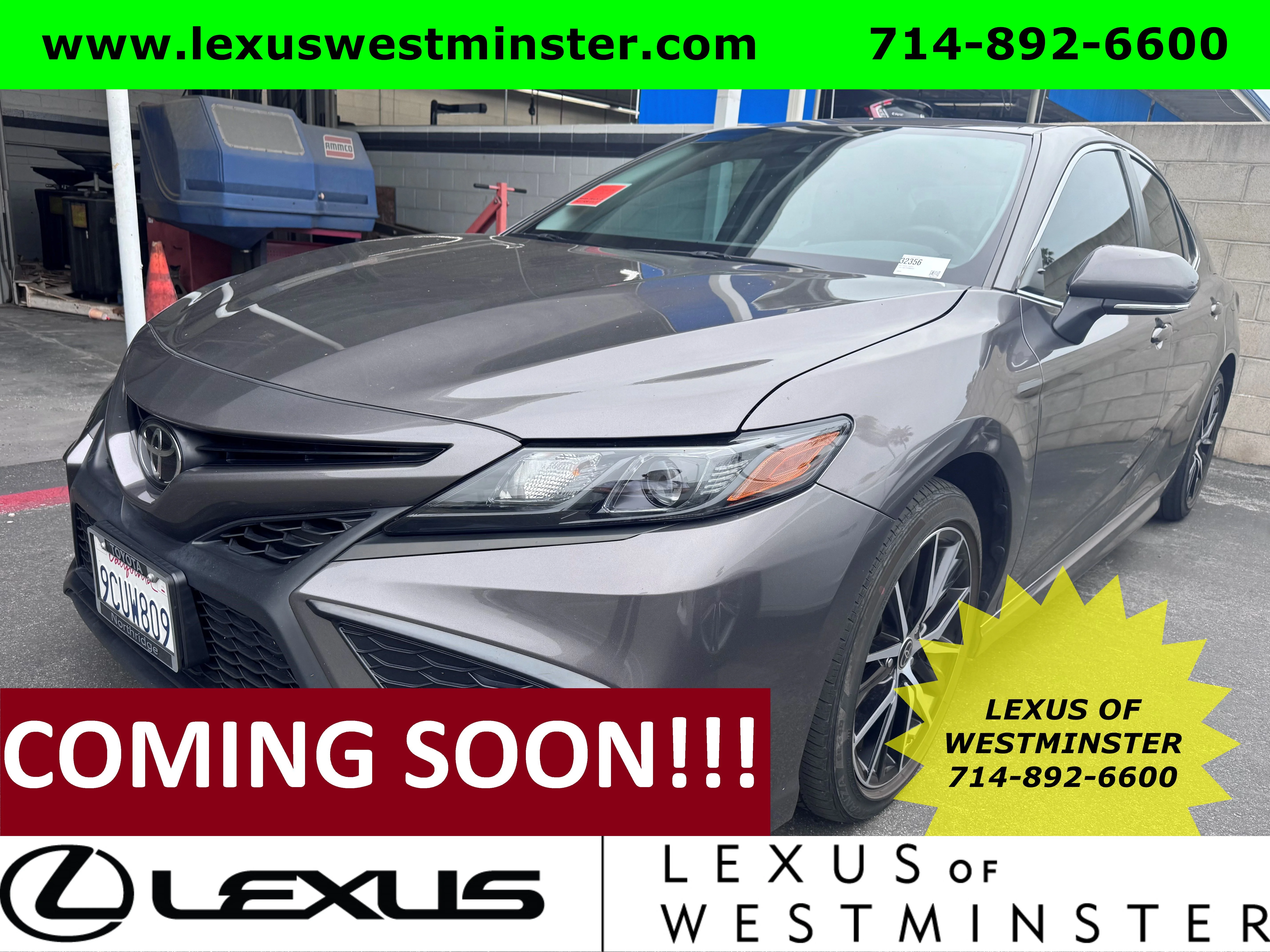2023 Toyota Camry SE's photo