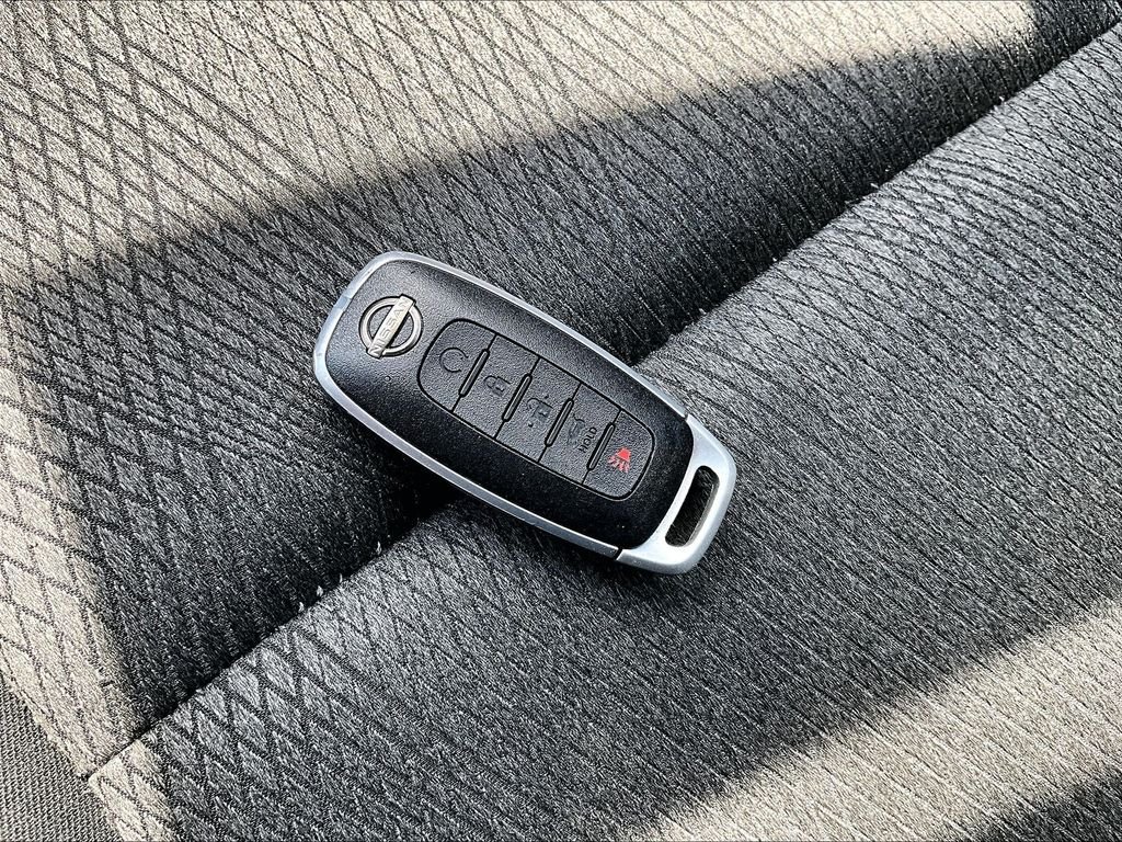 Used 2025 Silver Nissan SV image 29