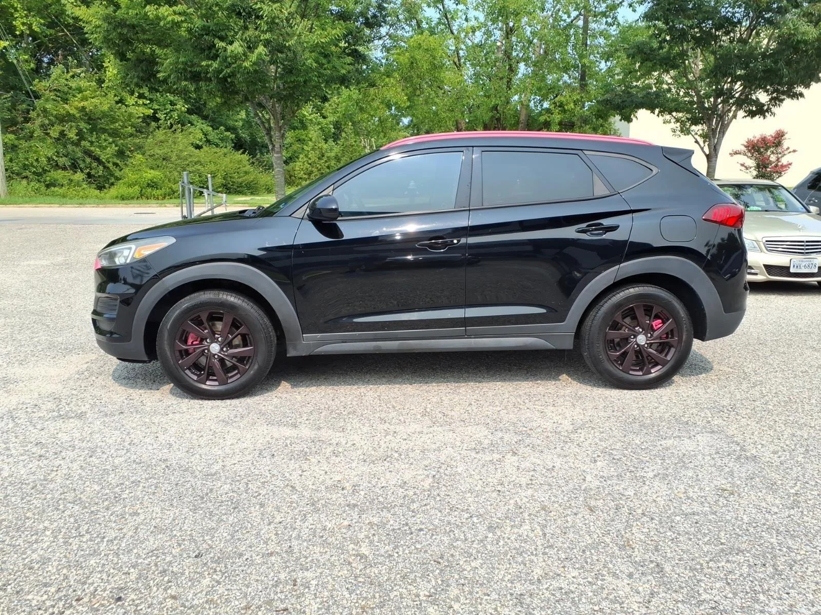 Used 2020 Black Noir Pearl Hyundai Value image 9
