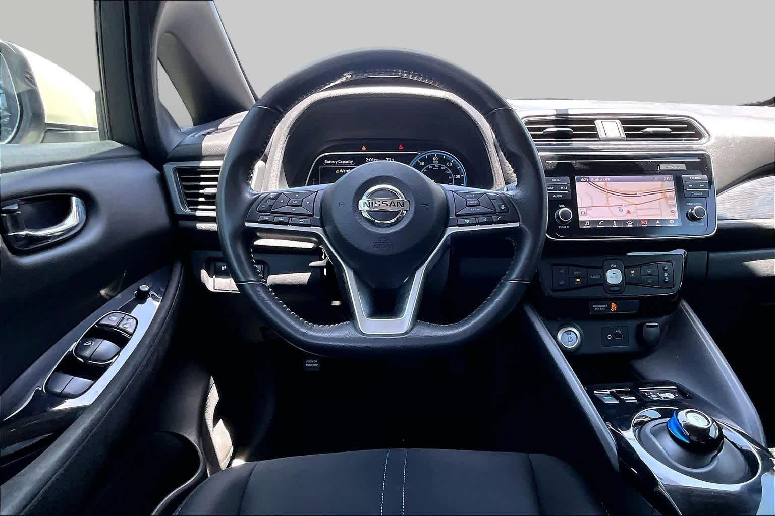 Used 2019 Pearl White Tricoat Nissan SV image 5