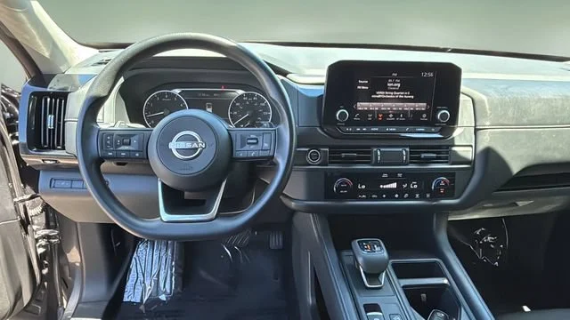Used 2023 Gray Nissan S image 10