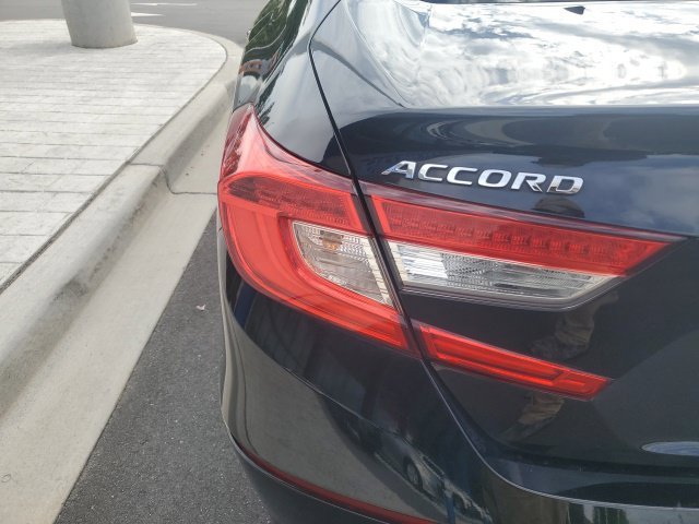 Used 2019 Crystal Black Pearl Honda EX image 7
