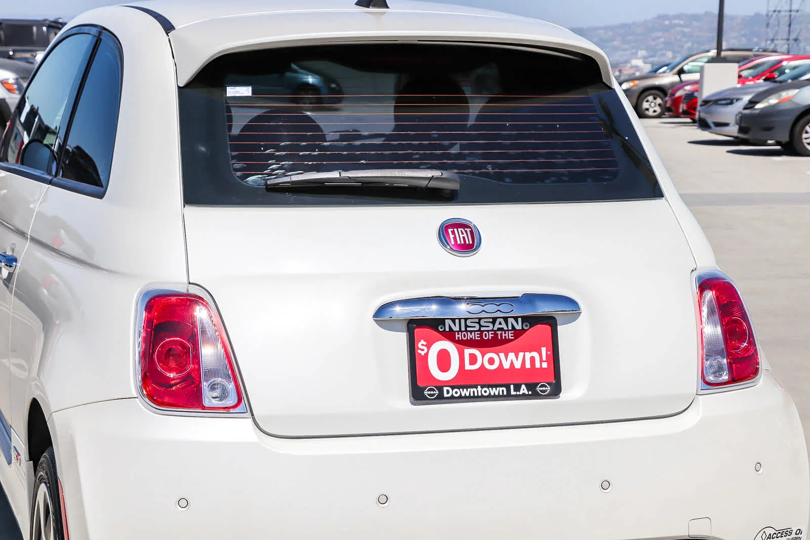 Used 2016 Bianco Perla (Pearl White Tri-Coat) FIAT  image 10