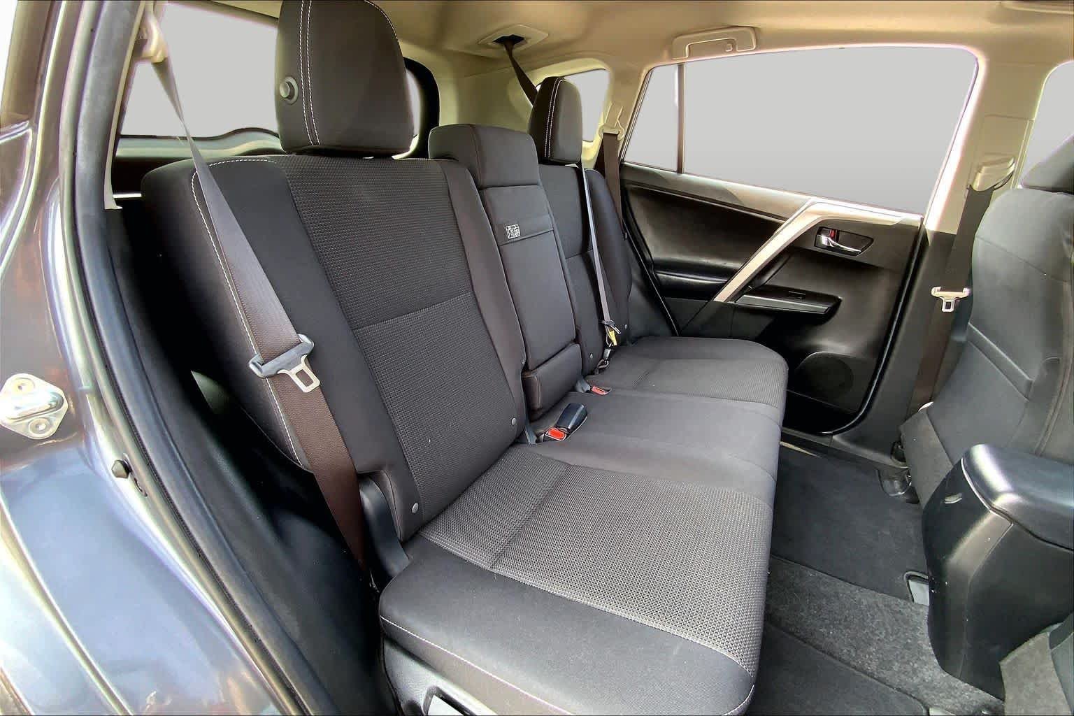 Used 2018 Magnetic Gray Metallic Toyota Hybrid LE image 19