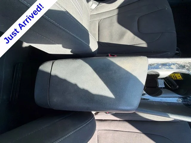 Used 2022 Red Hyundai Blue image 27