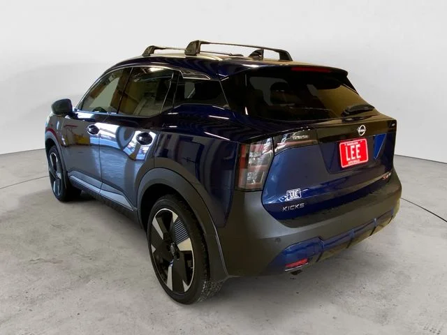 New 2026 Blue Nissan SR image 3