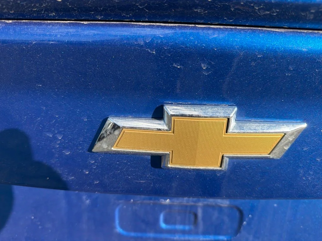 Used 2017 Blue Metallic Chevrolet LT image 18