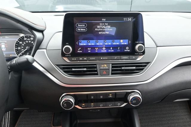 Used 2025 Pearl White Tricoat Nissan 2.5 SR image 6