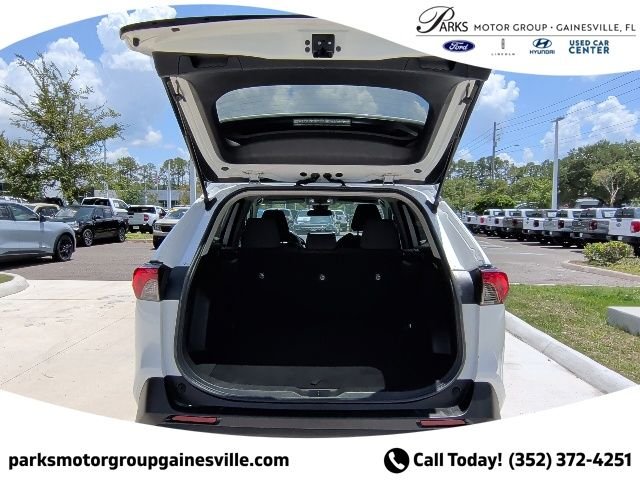 Used 2021 White Toyota LE image 14