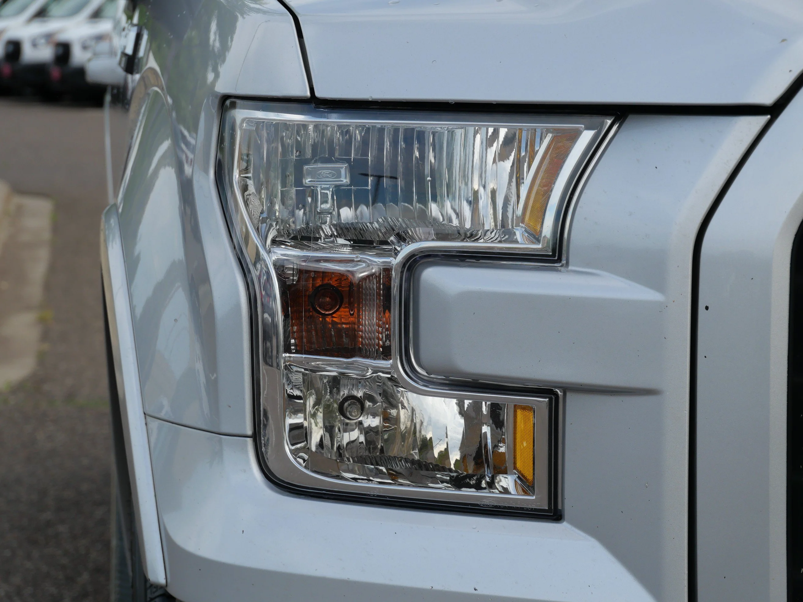 Used 2016 Ingot Silver Metallic Ford XLT 4WD SuperCrew 145 image 9