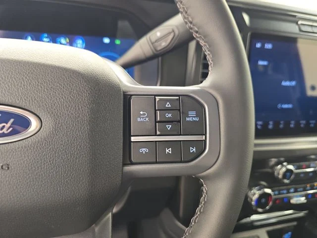 New 2026 Star White Metallic Tri-Coat Ford F-350® Lariat® image 44