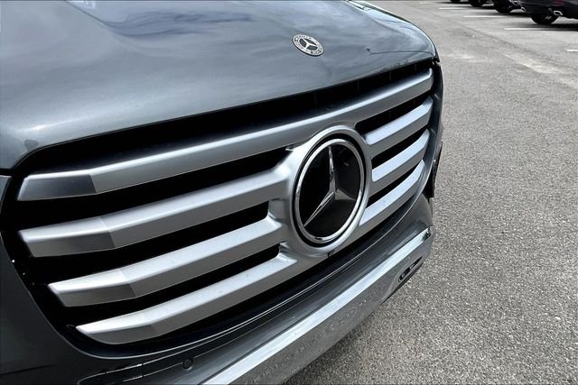 Used 2024 Gray Mercedes-Benz GLS 450 image 33