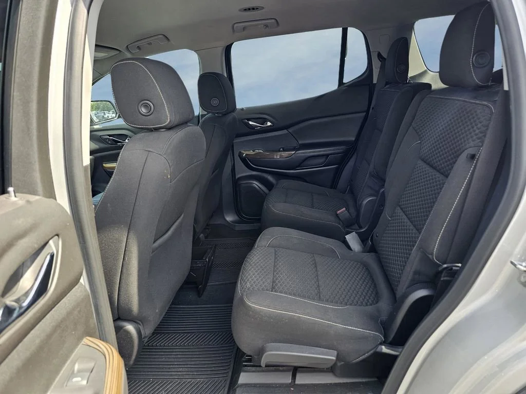 Used 2019 QUICKSILVER METALLIC GMC SLE image 28