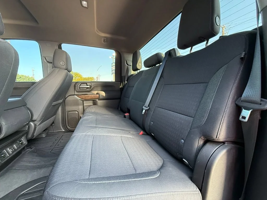 Used 2022 SUMMIT WHITE GMC SLE image 33