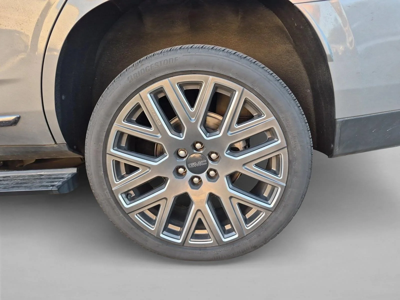 Used 2025 Sterling GMC Denali Ultimate image 13