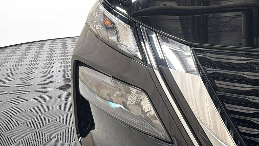 Certified Used 2023 Black Nissan S image 17