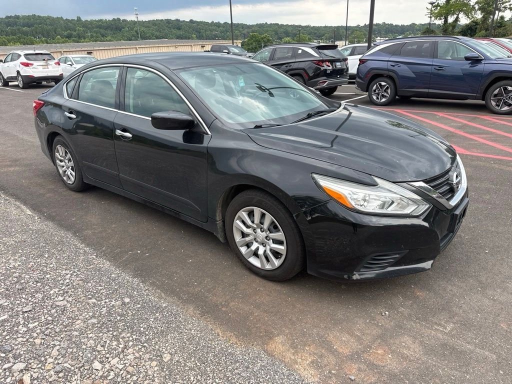 2016 Nissan Altima 2.5 S's photo
