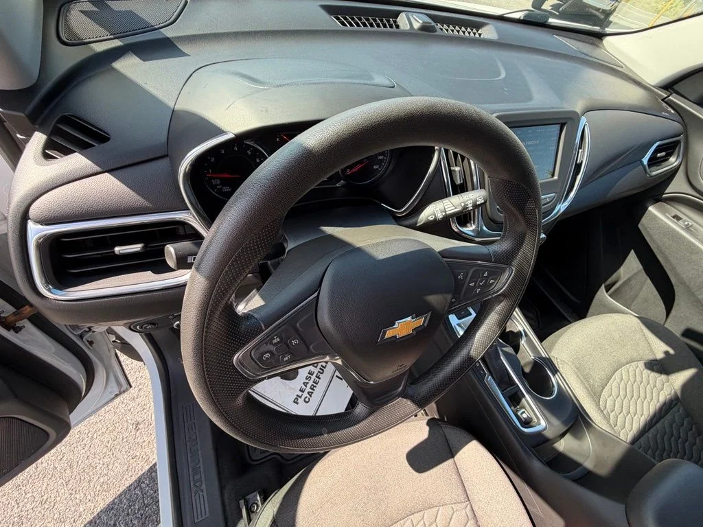Used 2019 White Chevrolet LT image 12