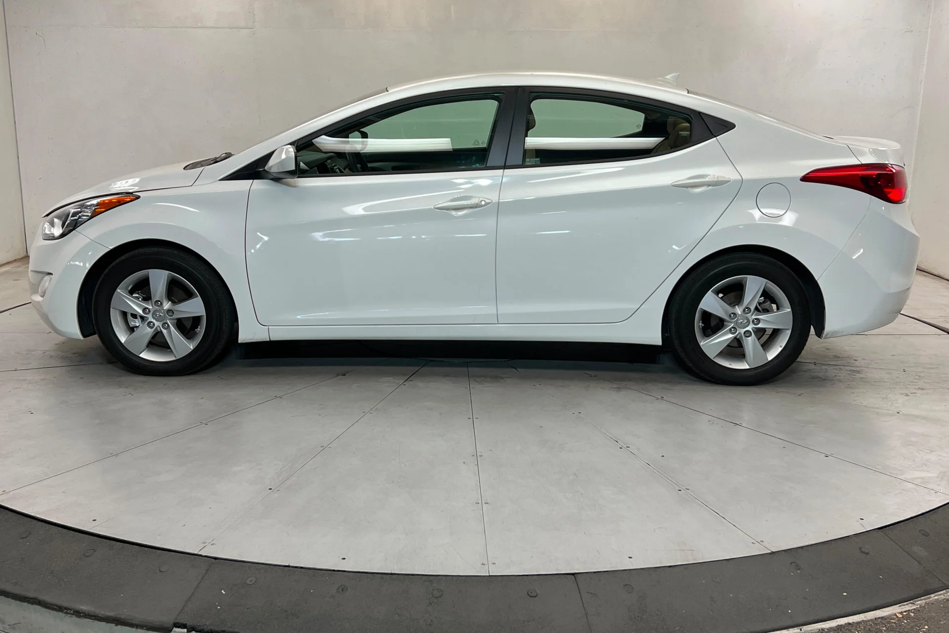 Used 2013 Hyundai Elantra GLS with VIN 5NPDH4AE4DH346119 for sale in St. George, UT