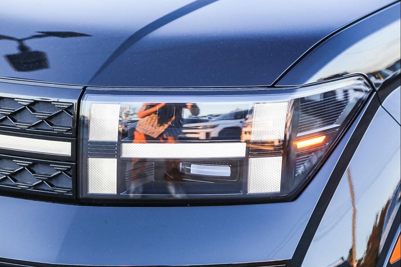 New 2026 Black Hyundai Calligraphy image 8
