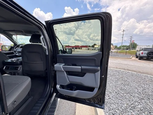 Used 2024 Black Ford XLT image 21