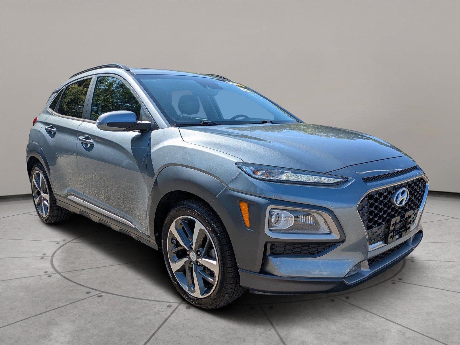 Used 2020 Sonic Silver Hyundai Limited image 1