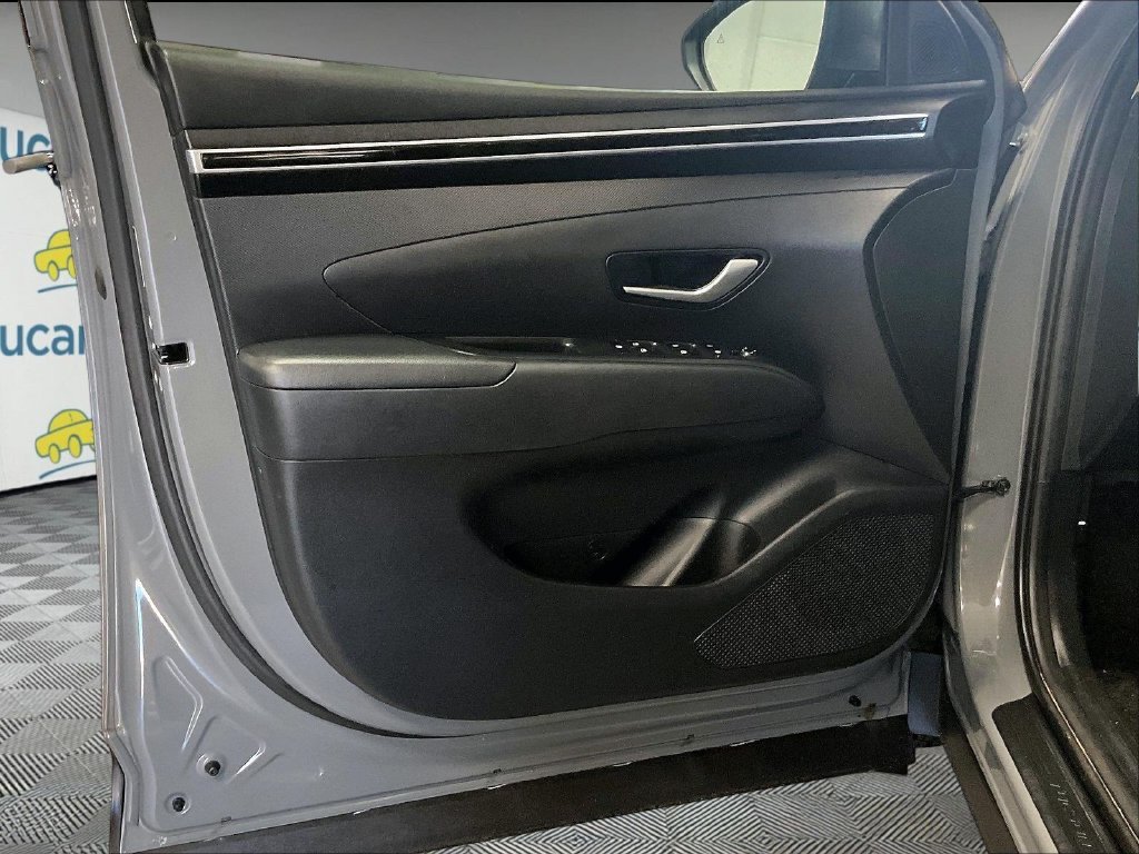 Used 2024 Hampton Gray Hyundai SEL image 9