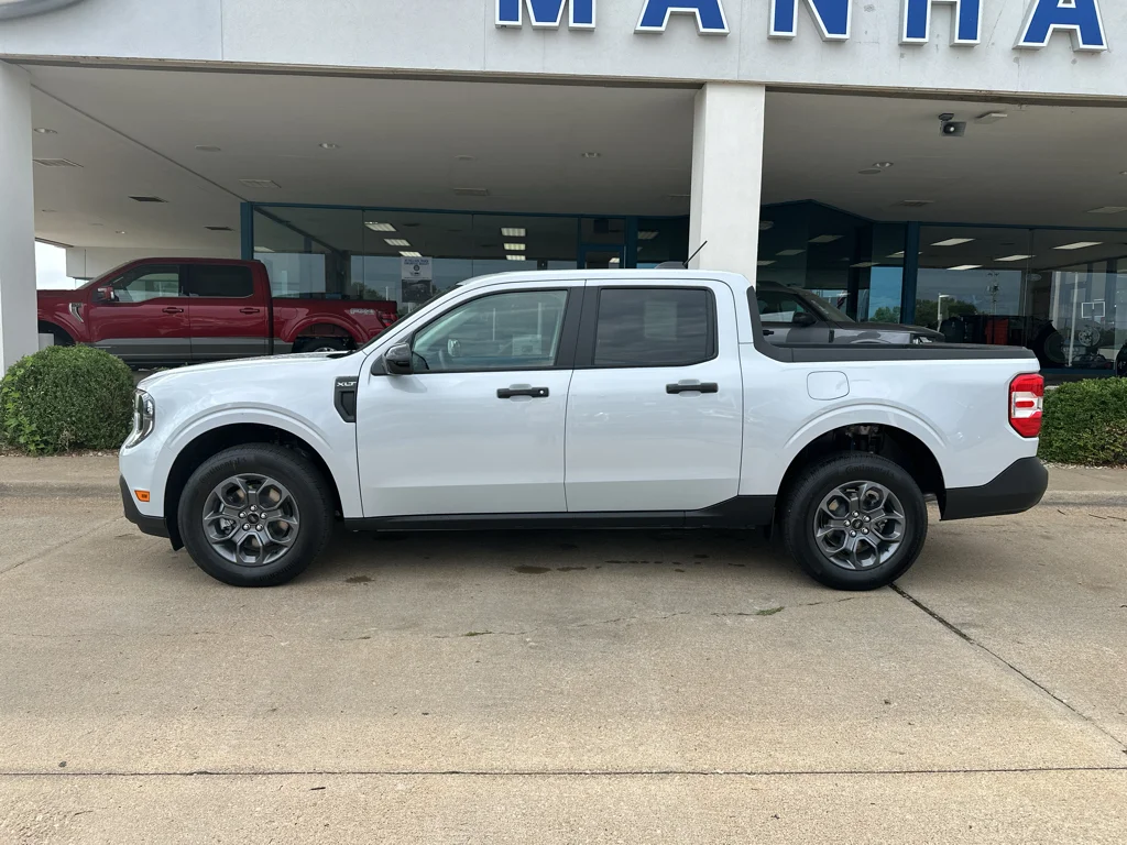 New 2026 Space White Metallic Ford XLT image 10