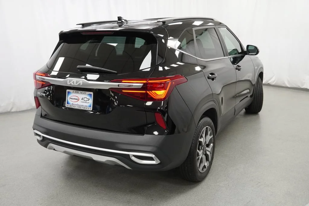 Used 2023 Black Kia EX image 3