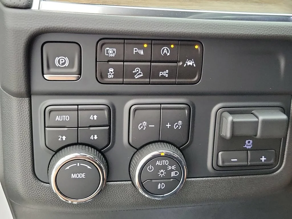 2025 Chevrolet Tahoe High Country - Photo 21